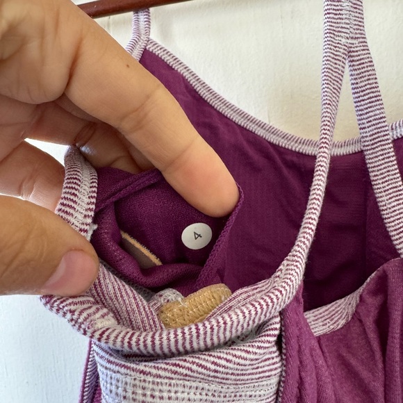 Lululemon No Limits Yoga Tank Size 4 Top Workout - Picture 4 of 5